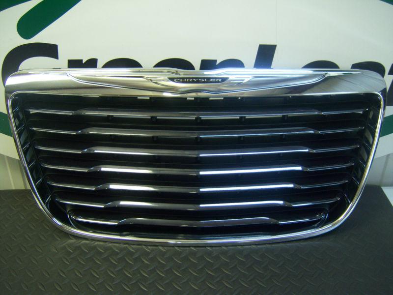 Chrysler 300 front grille black chrome 2013 emblem #68155788aa 7-bar hemi emblem