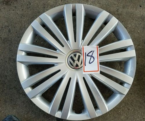 Vw volkswagen jetta 16&#034; oem wheel cover hub cap 5c0.601.147.a