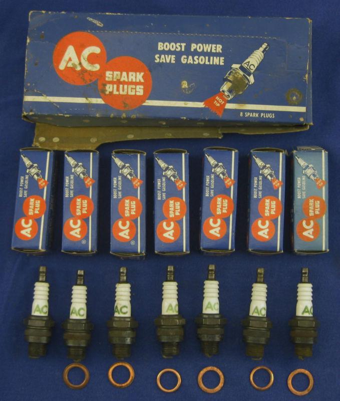 Vintage spark plugs ac 44 used with original boxes set of 7 (pe)