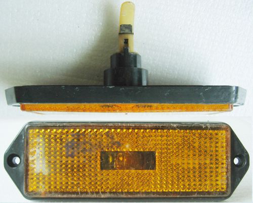 Alfa romeo seima 4538 turn signal light side marker light