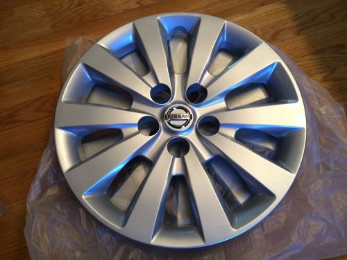 Nissan 16&#034; wheel caps