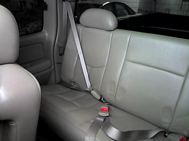 2005 chevy silverado 1500 rear seat belt & retractor only rh passenger tan