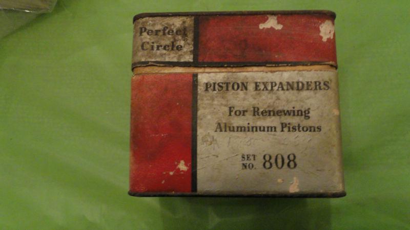 Piston expanders