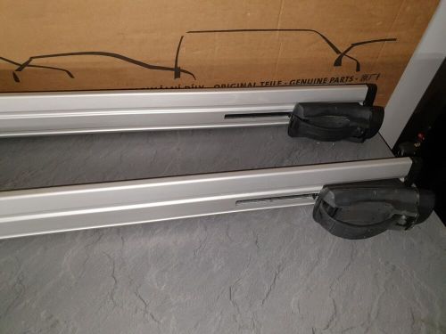 Genuine thule roof bars 16((