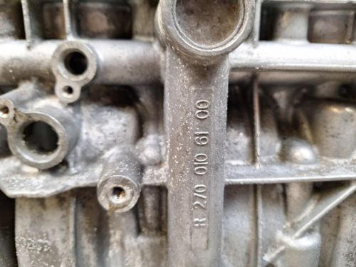 Mercedes cla180 270.910 engine cylinder block r2700106100 oem c117