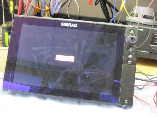 Simrad 12 inch nss12 evo 2- tested , sun cover, pwr cable and data cable