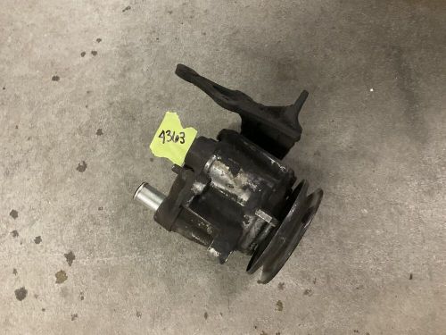 1976 toyota pickup air smog pump - dirty