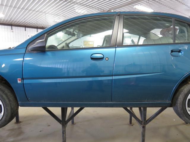 2005 saturn ion 12499 miles front door left