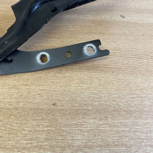 2023 seat arona fr 1l ecotsi dlaa driver side front bonnet hinge 6f0823302a