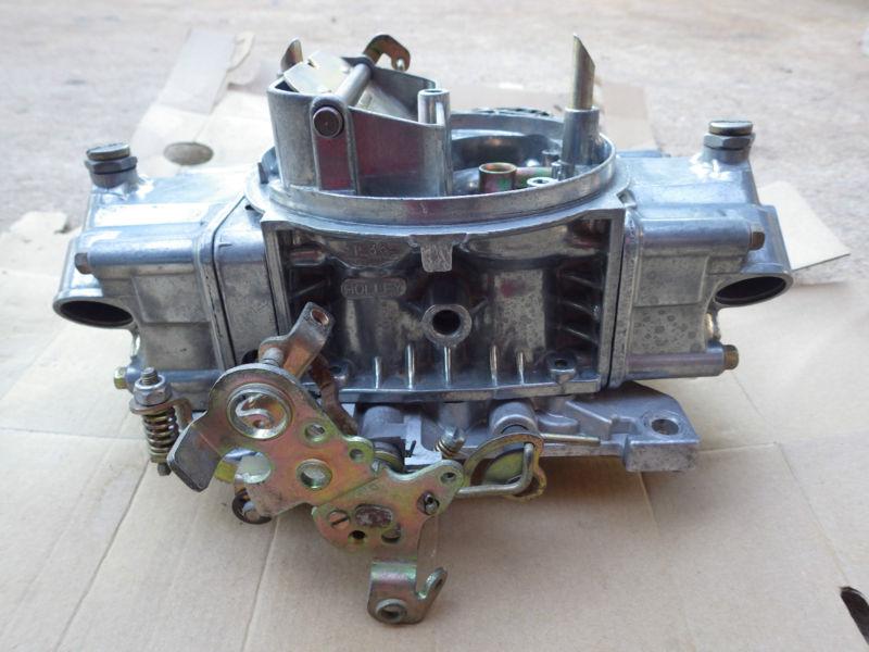 Holley 750 carburetor 