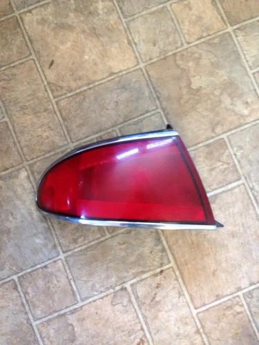 1997 1998 1999 2000 2001 2002 2003 2004 2005 buick century left tail light