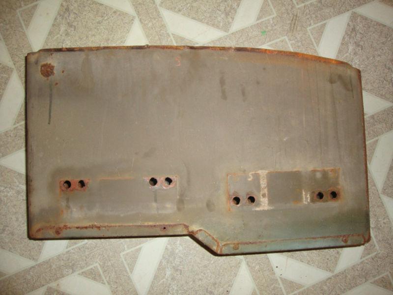 M38a1/m170 battery box w/ floor and two support brackets