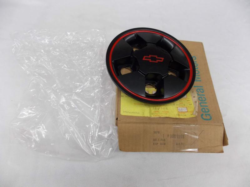 1985-1990 chevrolet cavalier corsica celebrity center cap nos 14079969 no res !!