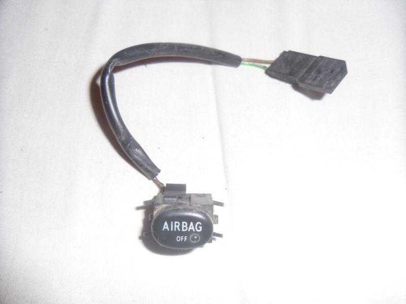 98-01 mercedes clk air bag switch w/plug