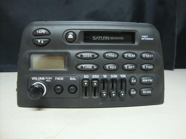 1998 saturn am/fm cassette radio oem model 21022998