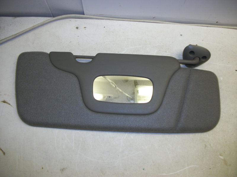 Used grey rh passenger's sun visor 99-06 silverado sierra