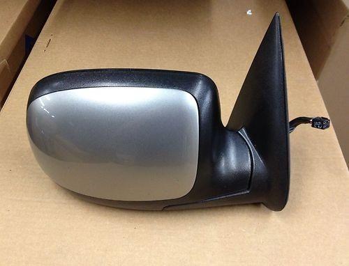 Used oem passenger side mirror for 2000-2002 gmc yukon