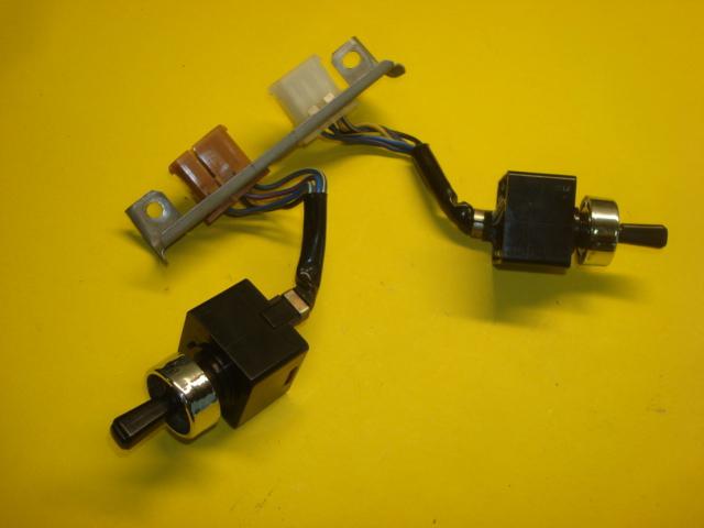 79 80 81 82 nissan/datsun 280zx power mirror switches oem 1979 1980 1981 1982