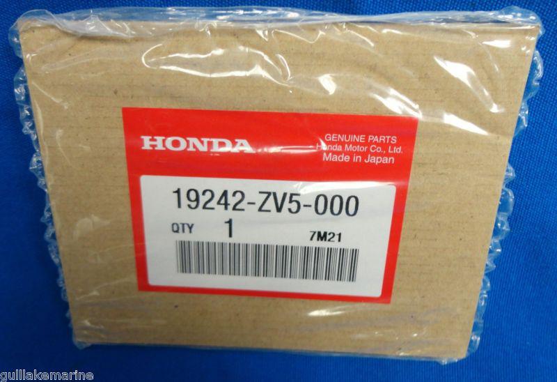 Honda outboard motor water pump gasket 19242-zv5-000   bf25 to bf50