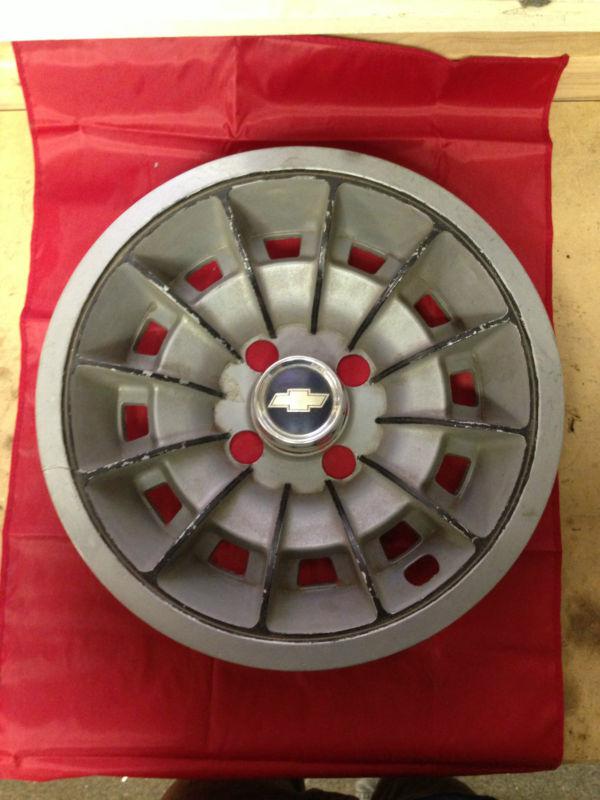 1975-80 nos chevrolet monza 13" plastic hubcap wheel cover gm american muscle