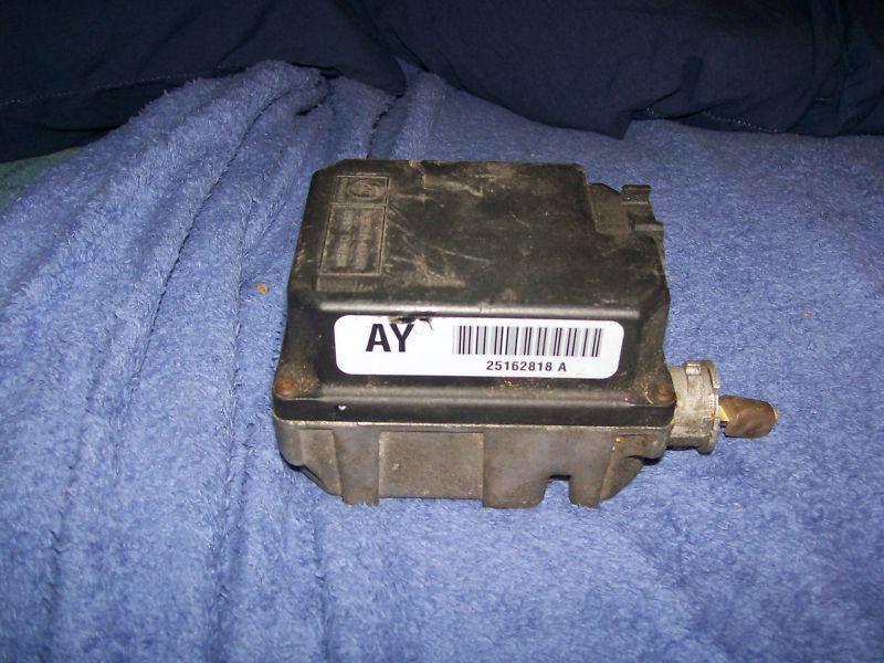 Cavalier/ sunfire cruise control module & cable 25162818 a