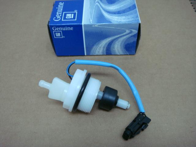 Silverado 04 2005 2006 2007 2008 water in fuel float sensor 6.6l duramax diesel