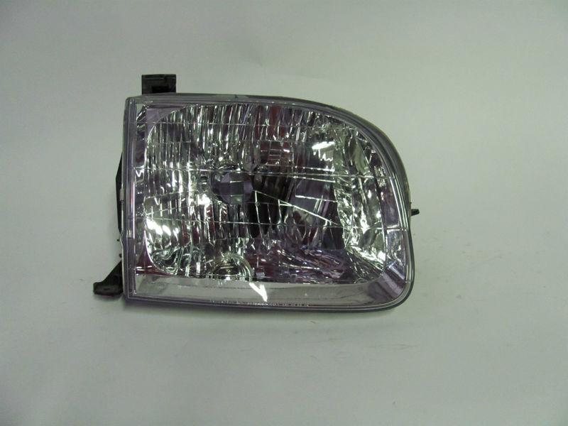 01 02 03 04 toyota seqouia oem right headlight nice!