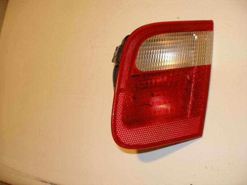 2000 2001 2002 2003 bmw 323i 325i 328i 330i xi passenger side tail light trunk