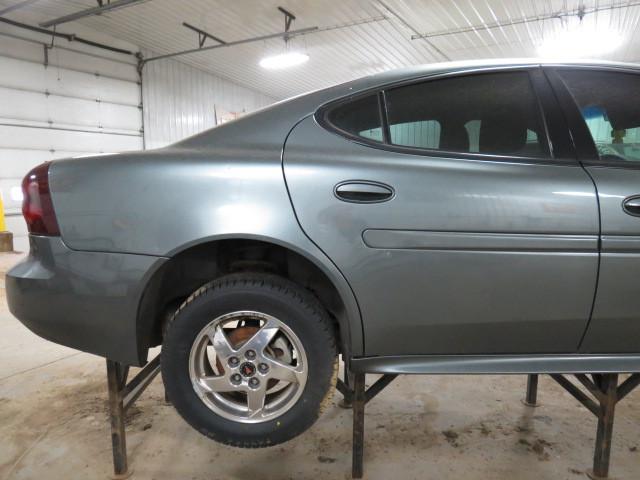 2004 pontiac grand prix rear or back door right 2561511