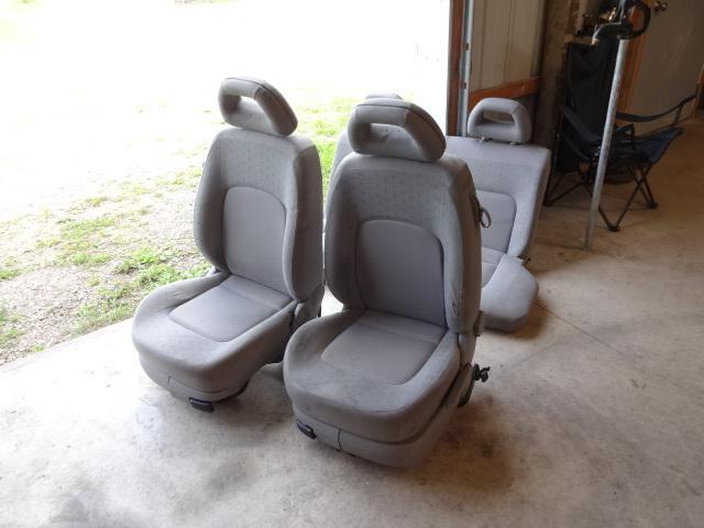 Vw new beetle mk 4 seat set 1998 99 00 01 02 03 04 05