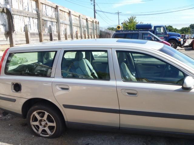 01 02 03 04 05 06 07 volvo v70 r. quarter glass