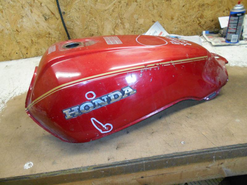 Honda vf750s v45 sabre vf750 750 fuel gas tank red 82 83 1982 1983 