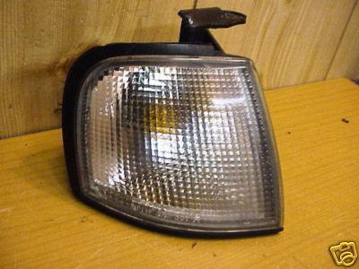 Infiniti g20 91-96 1991-96 corner light passenger rh right oe w / lamp socket