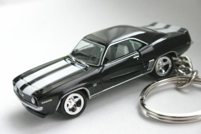 1969 camaro ss black with white stripes 69 chevy * diecast keychain