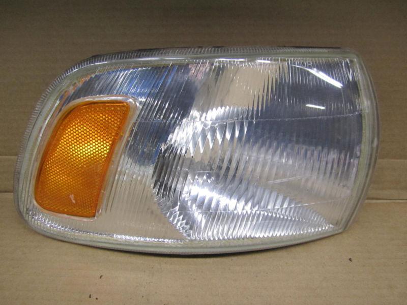 Toyota previa 91-97 1991-1997 corner light passenger rh right noe imperfect