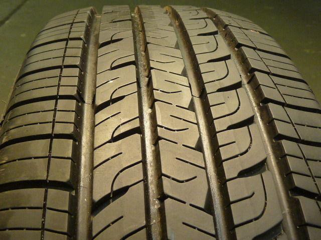 One goodyear assurance comforted, 235/65/17 p235/65r17 235 65 17 tire # 44486 qa