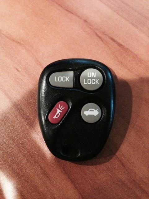 Used gm pontiac chevy 16263074 keyless remote fob clicker