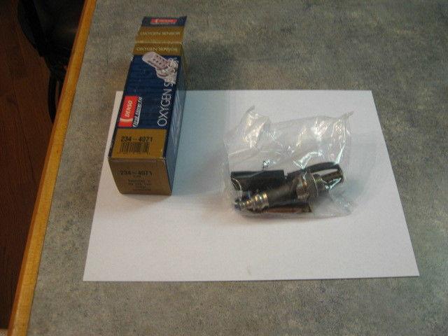 Denso 234-4071 oxygen sensor in sealed package free shipping