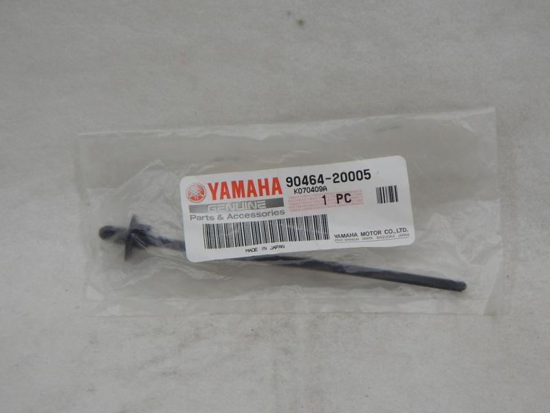 Yamaha 90464-20005 clamp *new