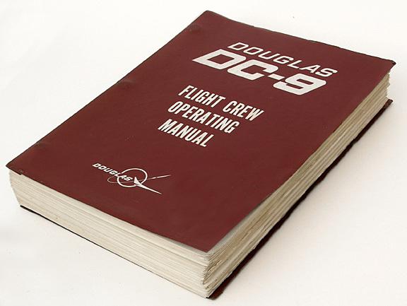 Original douglas dc-9 flight crew operating manual 1965