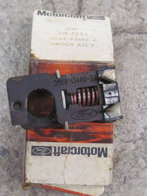 Nos 75 76 ford econoline e100 e350 brake stoplight switch sw-1255 d5uz-13480-a 