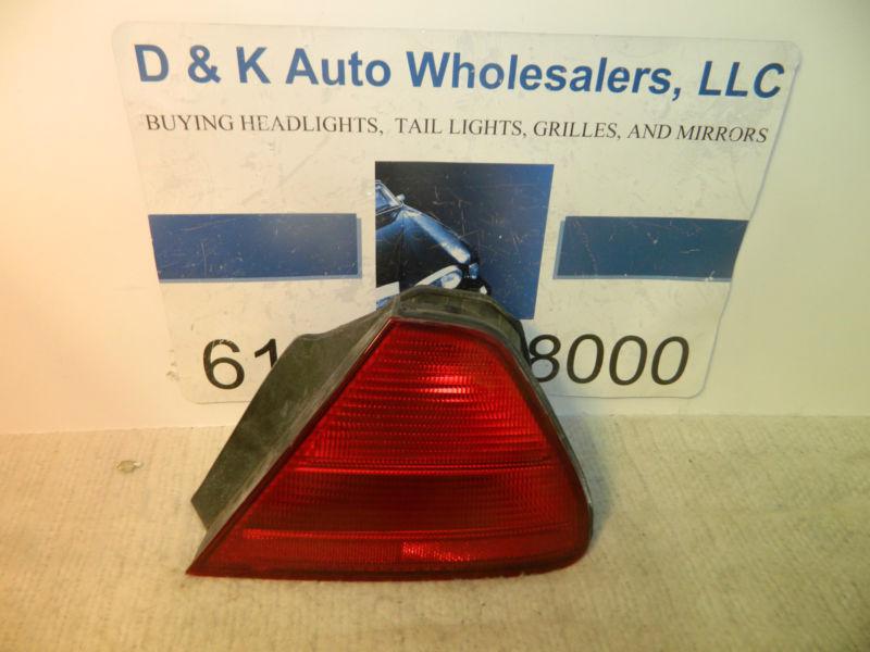 Oem 1998-2002 honda accord 2 door coupe right passenger side tail light 