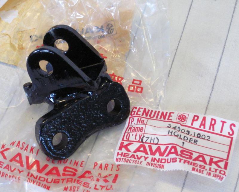 Kawasaki kl250 klr250 a1 a1a a2 a3 a4 78-81 r.h footrest bracket 34003-1002 nos