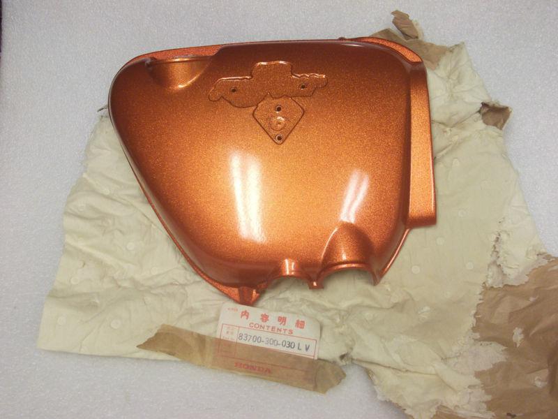 Honda cb750 cb 750 k2 new original right oil tank side cover 1972 nos vtg