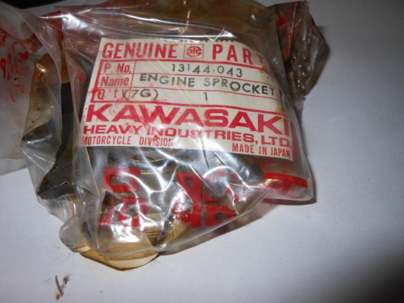 Nos kawasaki 13t sprocket f11 f8 f81m f5 f9 13144-043