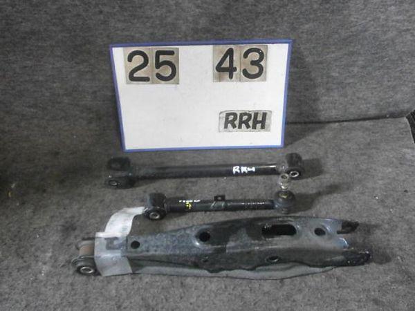 Toyota crown 2002 rear right lower arm [4351820]