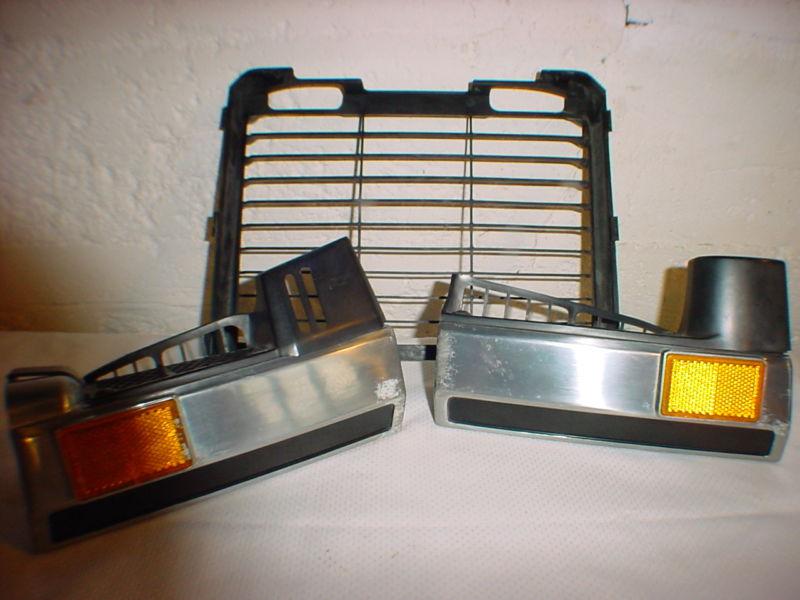 Honda magna vf700 v45 750 82-85 radiator covers/shrouds whole assembly