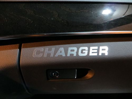 (2pcs) dashboard badge sticker decal charger