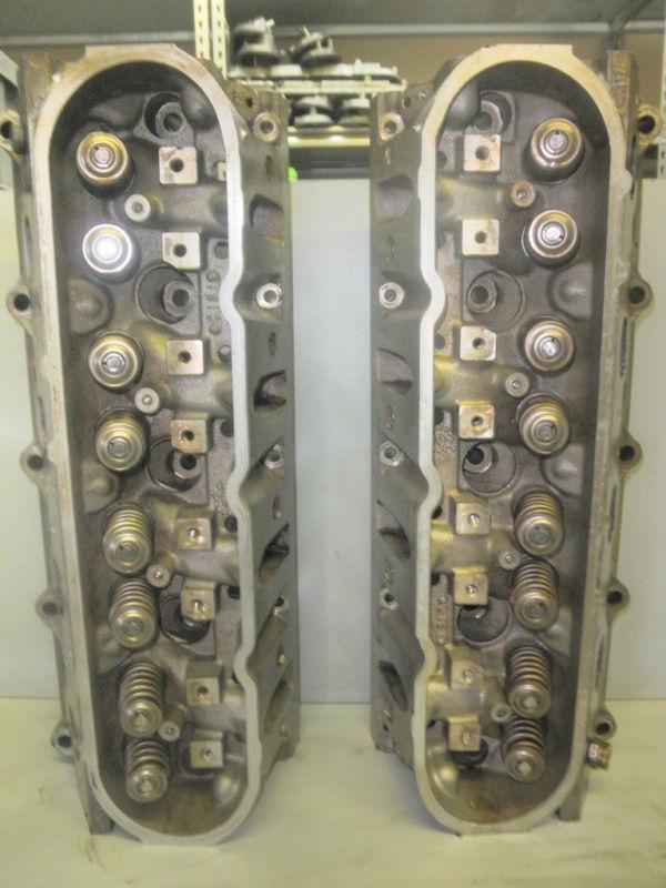 Gm chevrolet gen iii 6.0 cylinder heads lq4 lq9 317