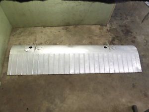 1960 cessna 210/206 flap assembly l lt left side